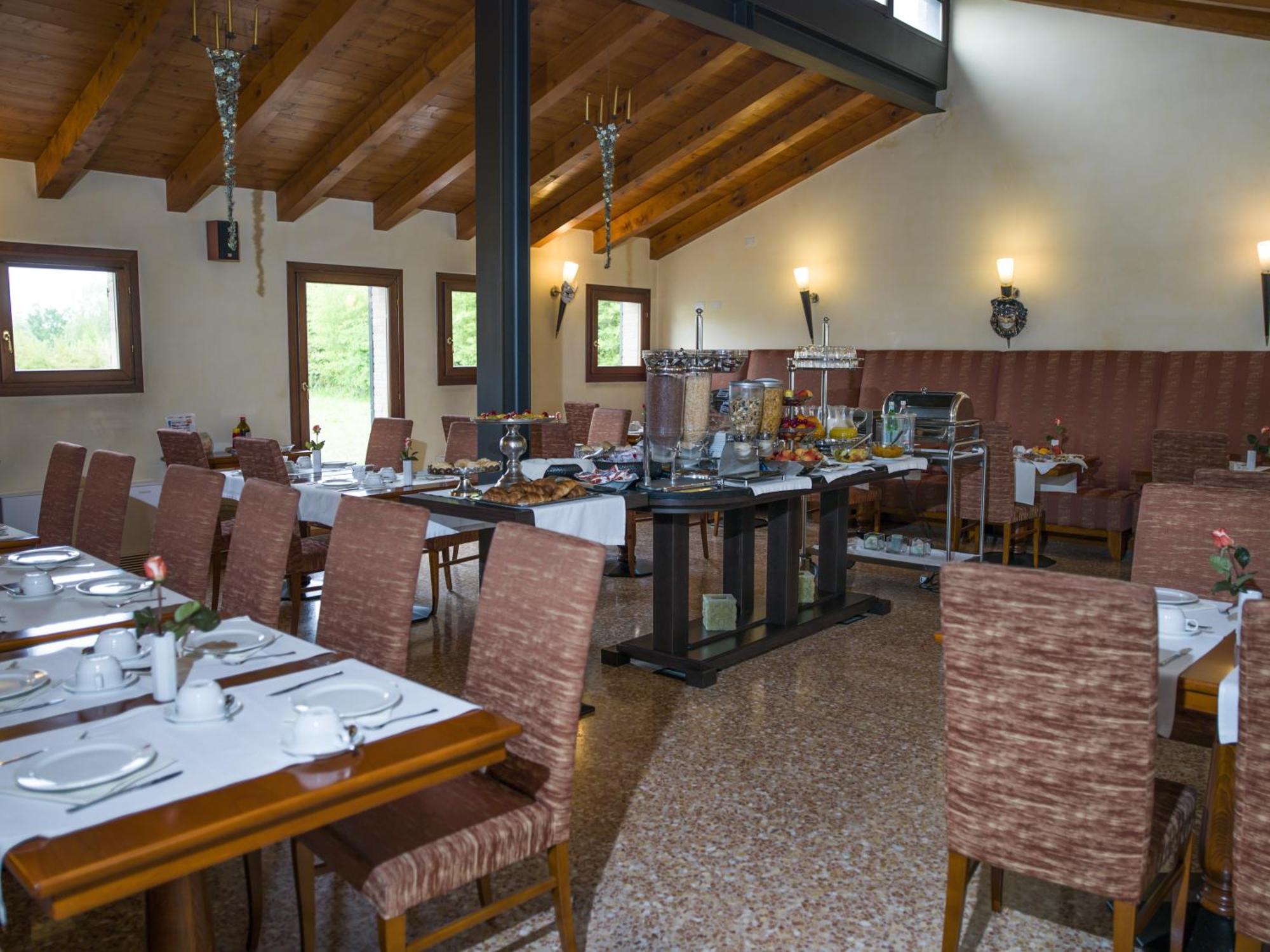 Hotel Venice Resort Airport Tessera Exterior photo